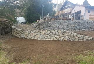 création mur pierres naturelles